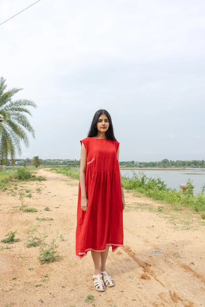 Roja | Red Dress