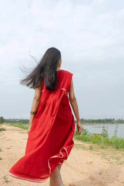 Roja | Red Dress